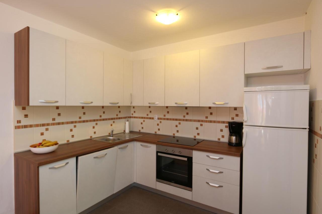 Grskovic G. Jesenovica Apartment Šilo